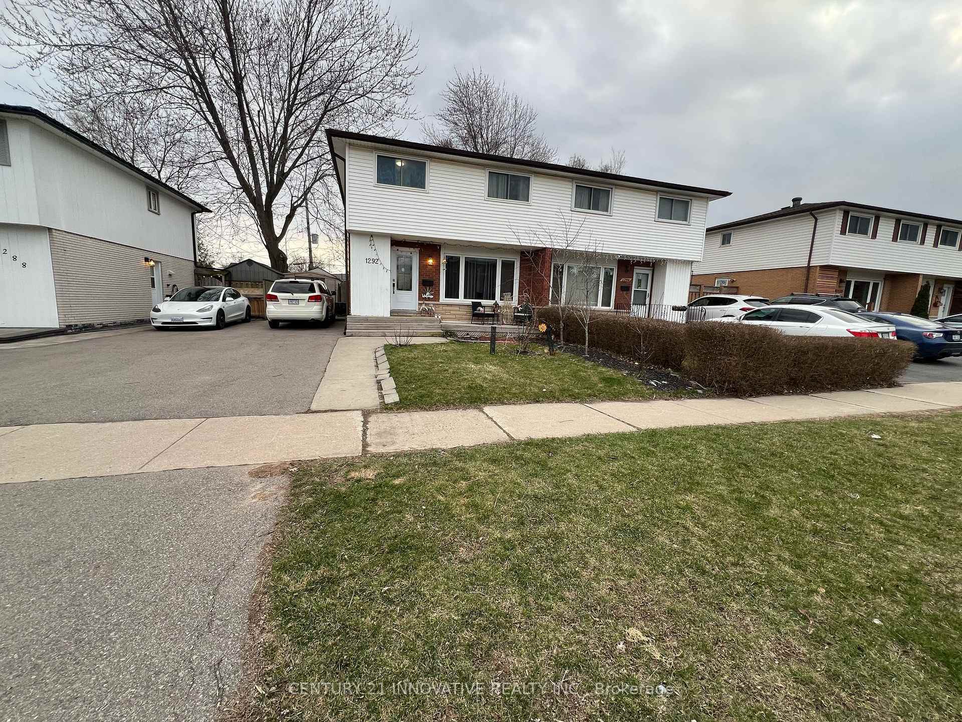 1292 Nottingham Avenue  Burlington ON L7P 2R8 photo