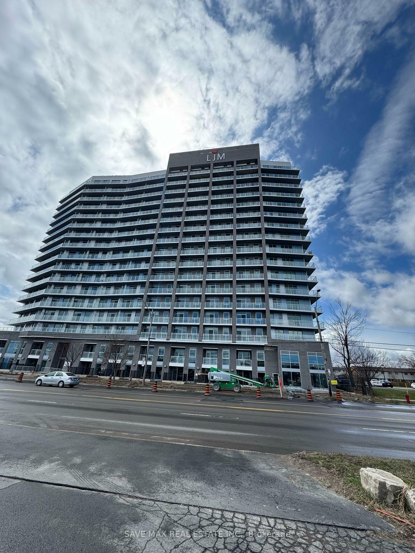 Property Photo: 2782 Barton Street E 1020 ON L8E 2J8