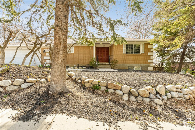 8796 S Hidden Oak Dr  Cottonwood Heights UT 84121 photo