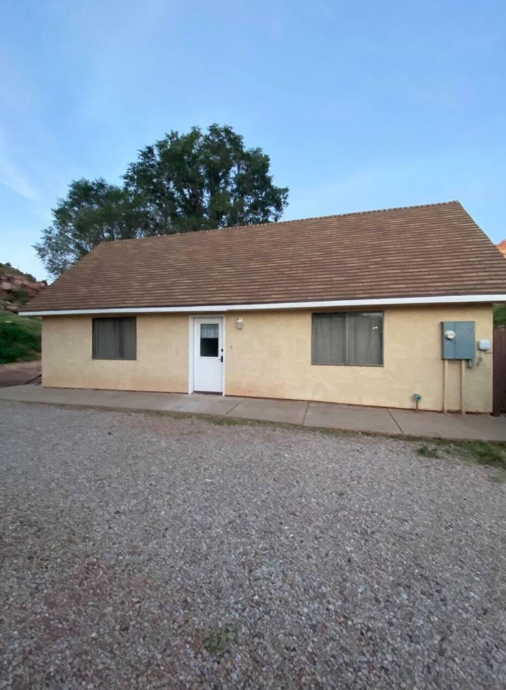 Property Photo: 420 E Jessop Ave UT 84784