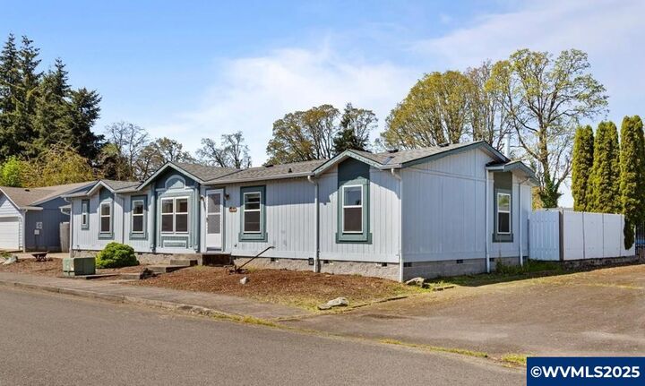 Property Photo:  5177 Mango Av SE  OR 97317 