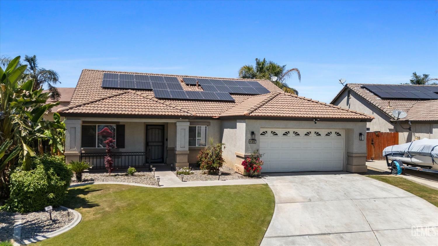 Property Photo: 4501 Bluestone Drive CA 93311
