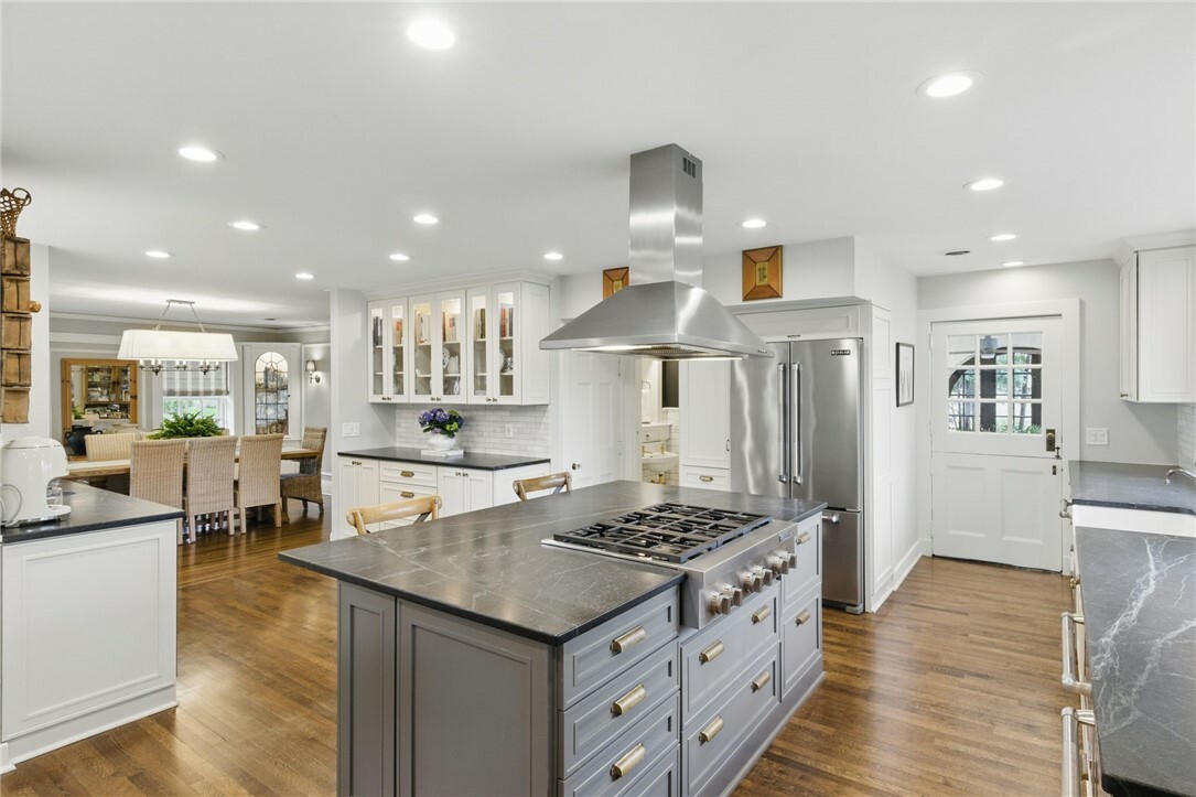 Property Photo: 141 Grosvenor Road NY 14610
