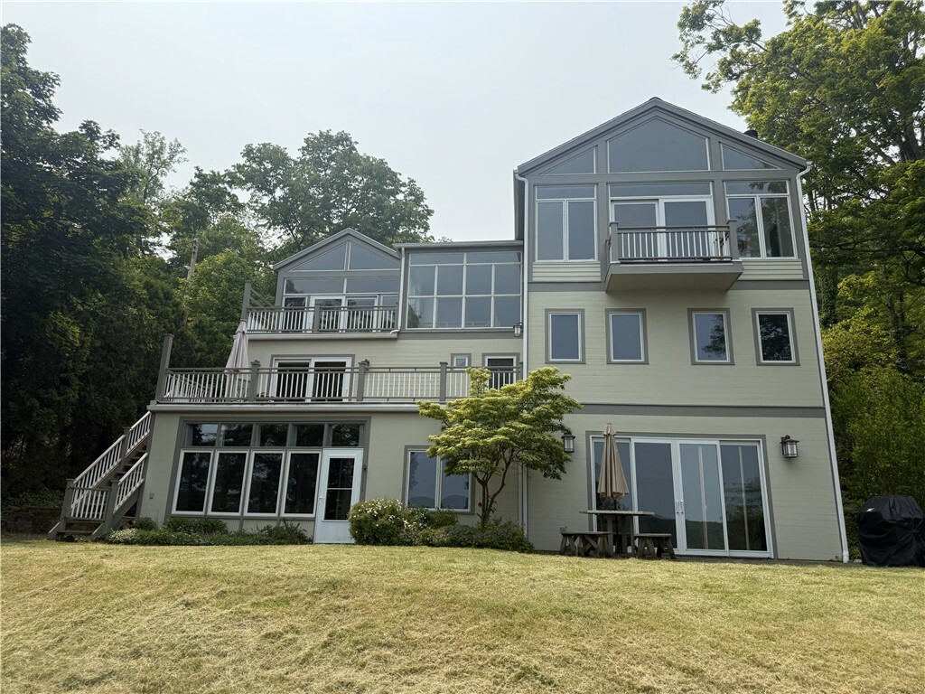 Property Photo: 1077 - 1079 Taughannock Boulevard NY 14850