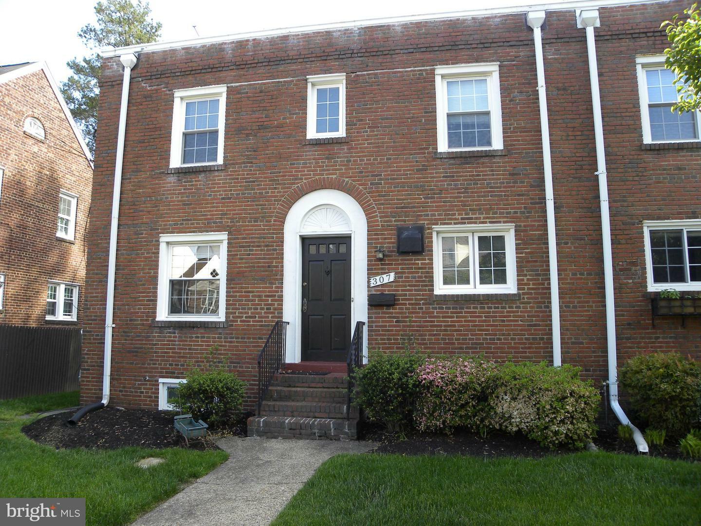 307 E Braddock Road  Alexandria VA 22301 photo