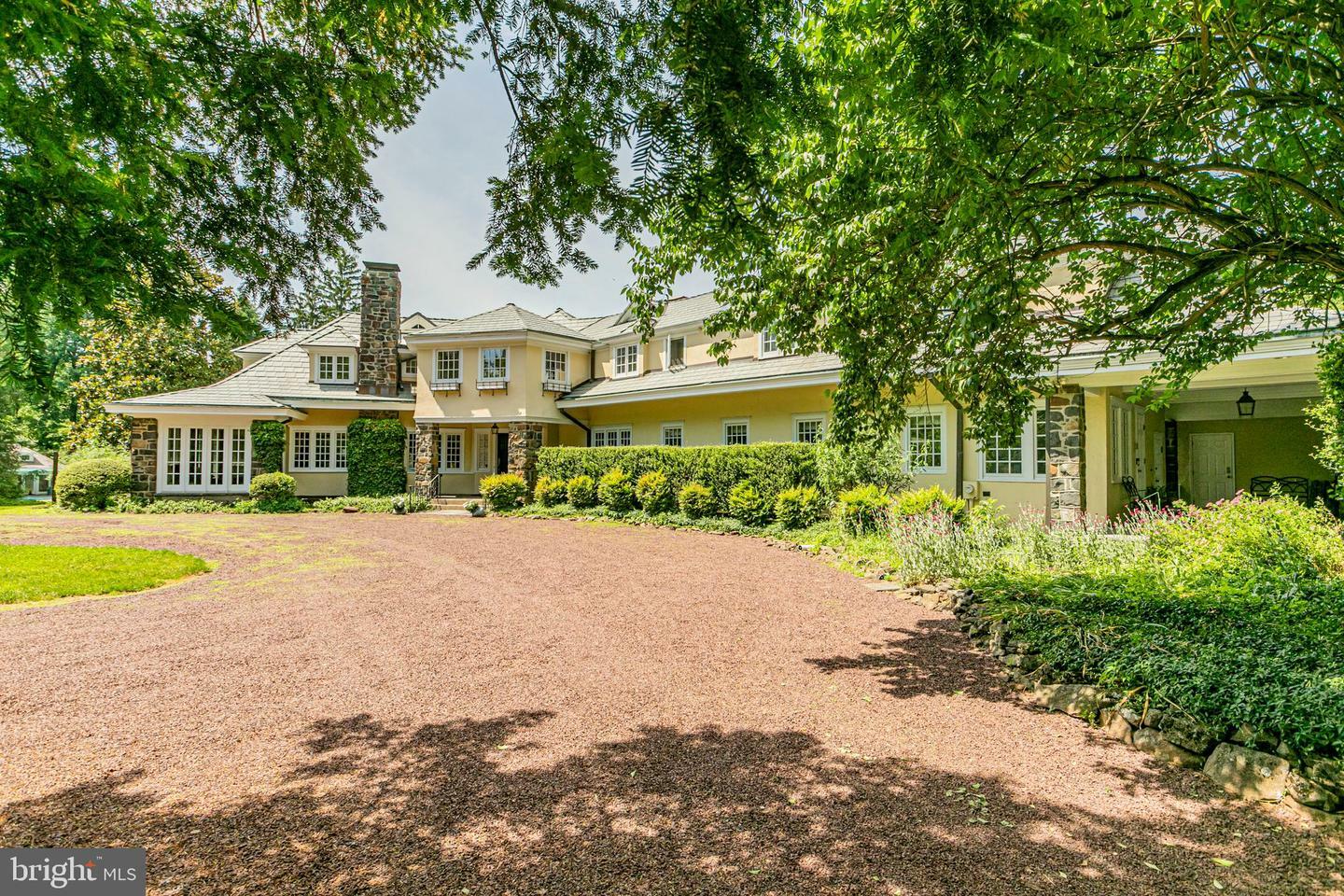 Property Photo: 99 Ridgeview Road NJ 08540