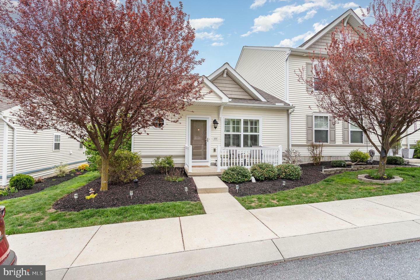 Property Photo: 405 Pratt Circle PA 17584