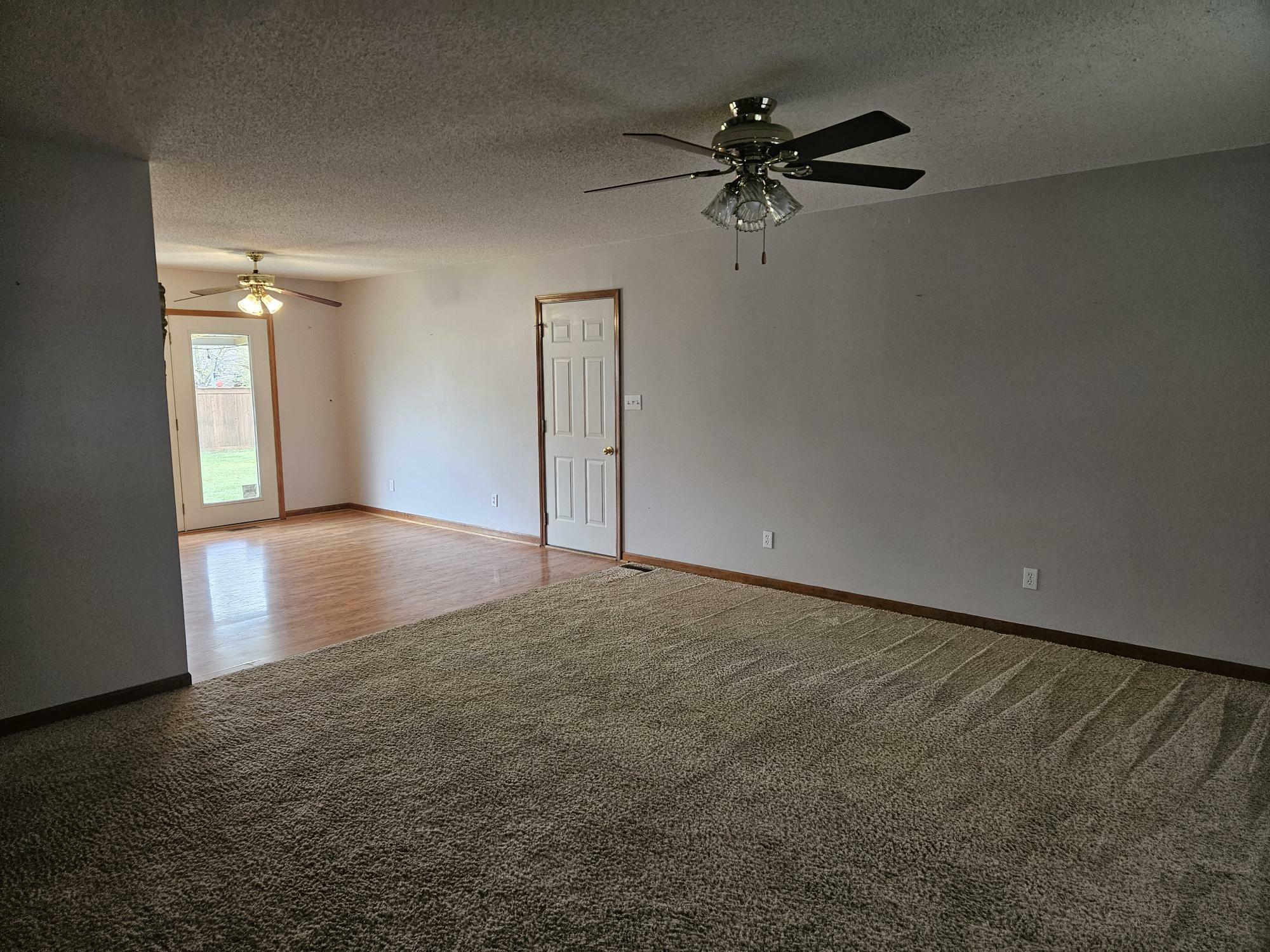 Property Photo: 2431 Park Crest St MO 65265