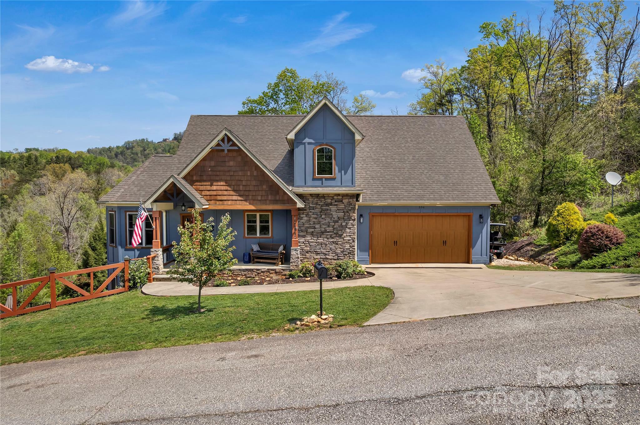 Property Photo:  334 Willow Top Lane  NC 28746 