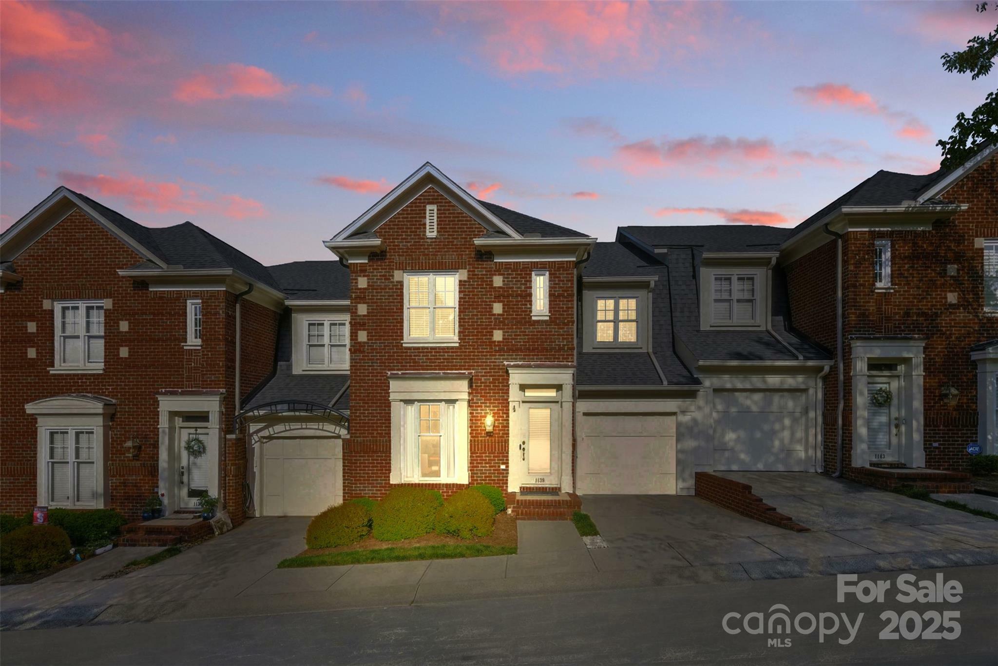 Property Photo: 1139 Hampton Gardens Lane NC 28209
