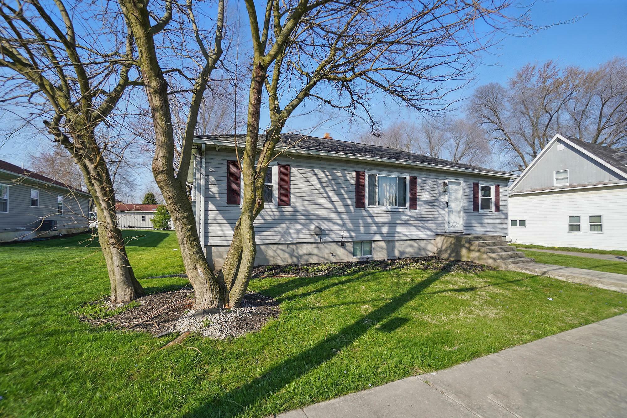 Property Photo: 303 W Buckeye Street OH 43310