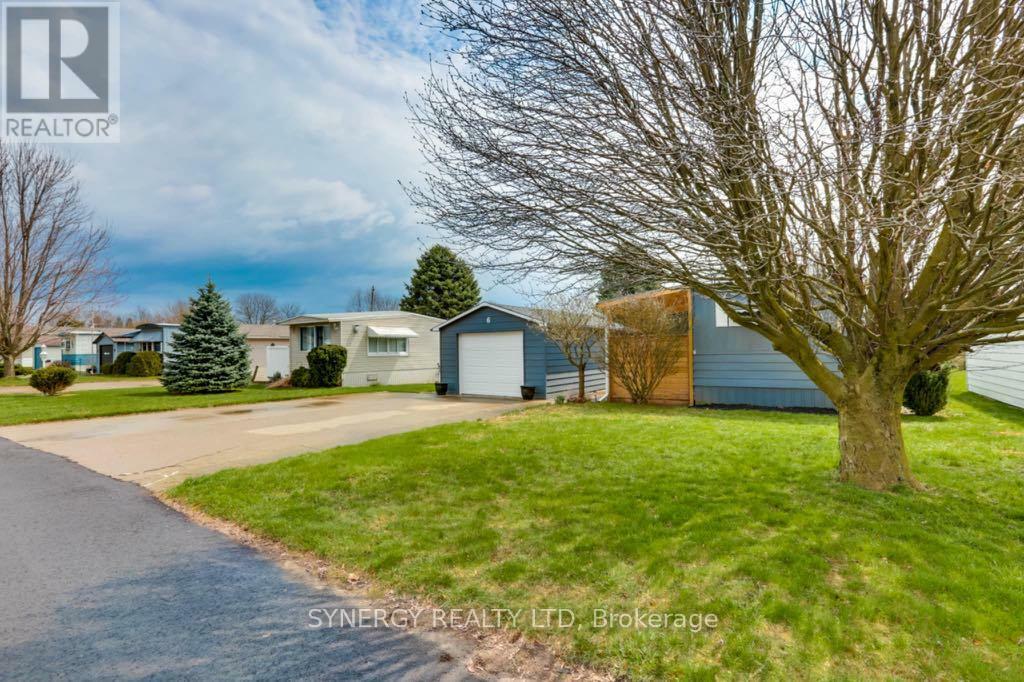 Property Photo:  6 Stewart Street  ON N7G 3K8 