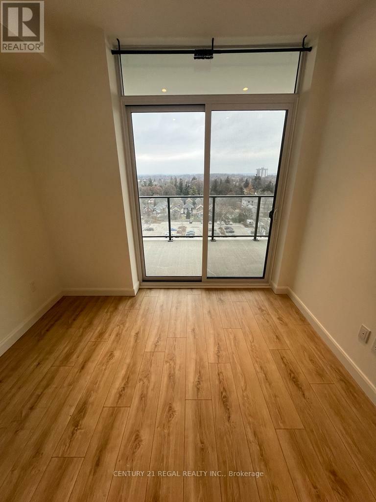 Property Photo: 741 King Street West 902 ON N2G 1E5
