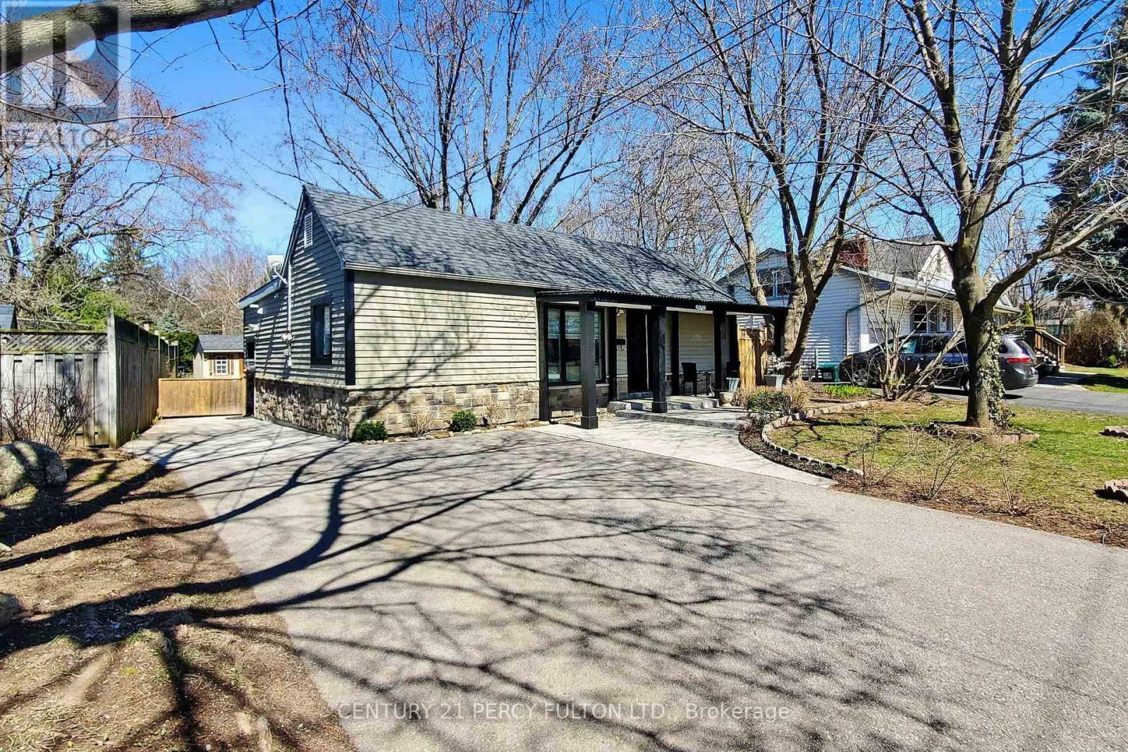 Property Photo: 3489 New Street ON L7N 1N5