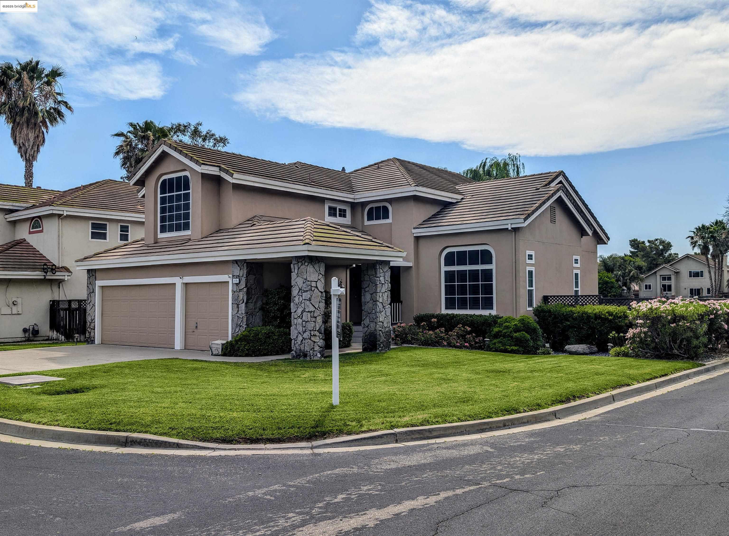 Property Photo: 2270 Tamarisk Ct CA 94505
