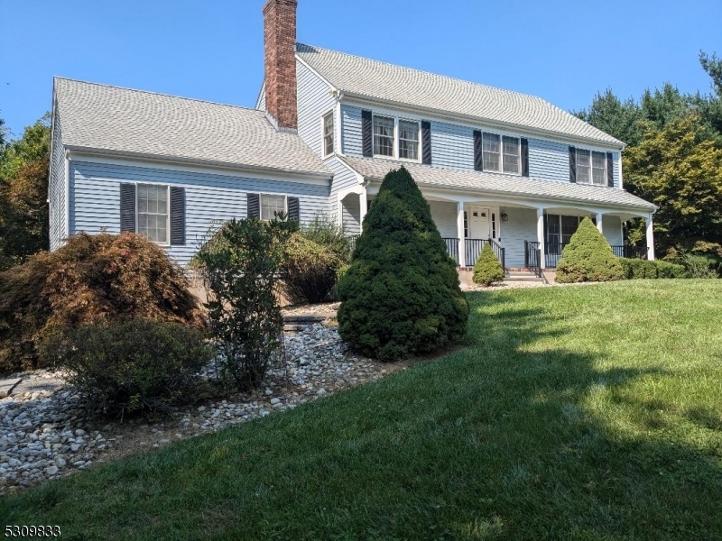 Property Photo: 2 Jocelyn Ct NJ 08827