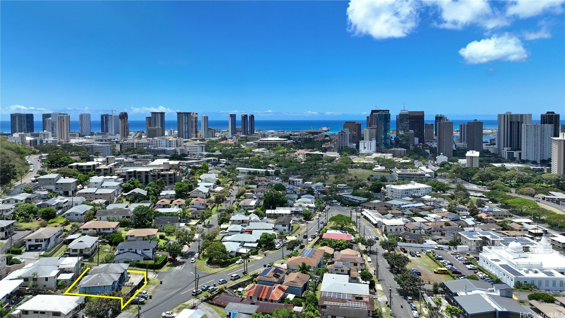 Property Photo: 1767 Puowaina Drive HI 96813