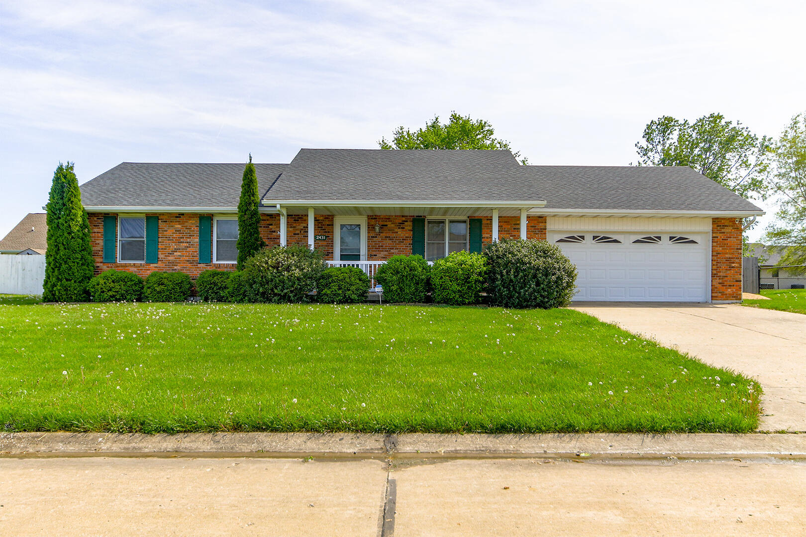 2431 Park Crest  Mexico MO 65265 photo