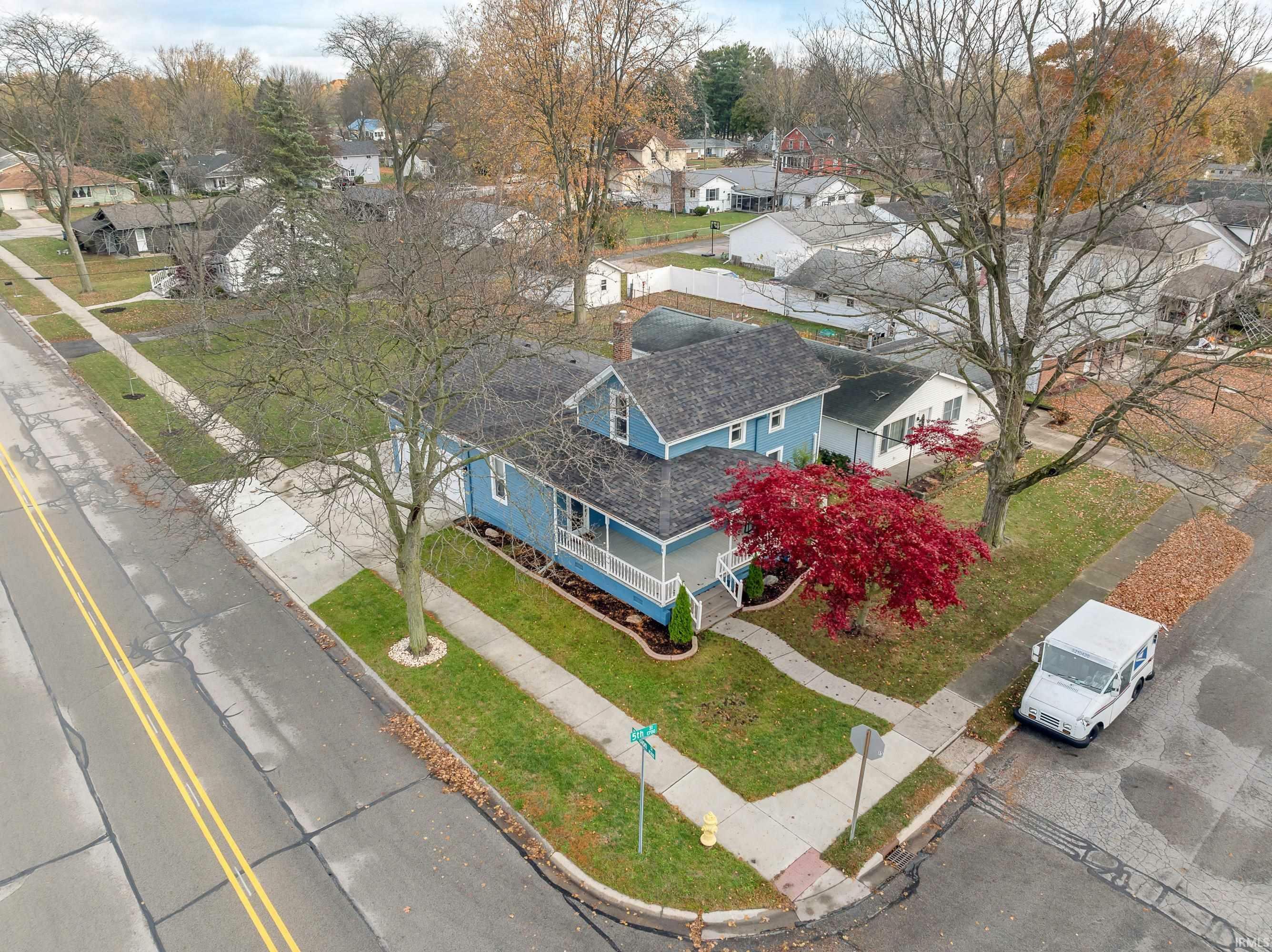 Property Photo: 702 E 5th Street IN 46706