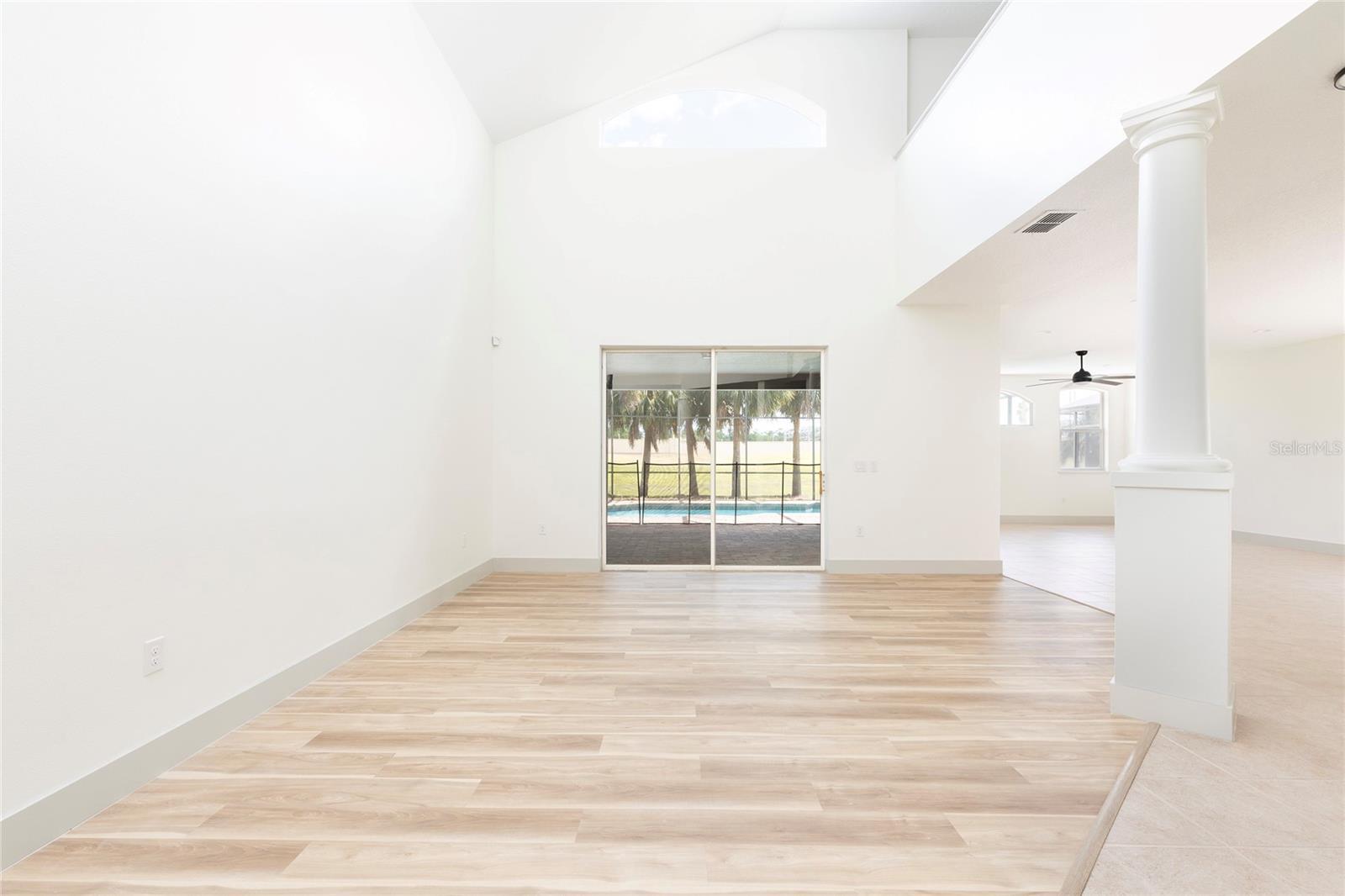 Property Photo:  13716 Fox Glove Street  FL 34787 