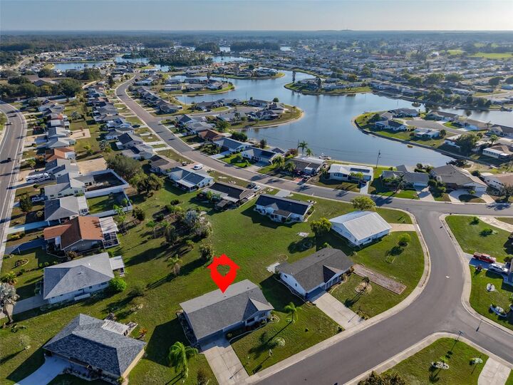 Property Photo: 1809 Haverford Avenue FL 33573