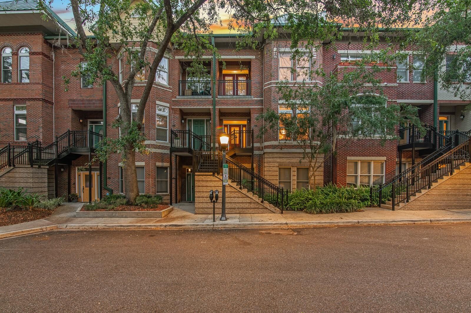 Property Photo:  120 NE 4th Street  FL 32601 