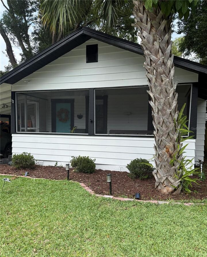 12 N Forest Avenue  Orlando FL 32803 photo