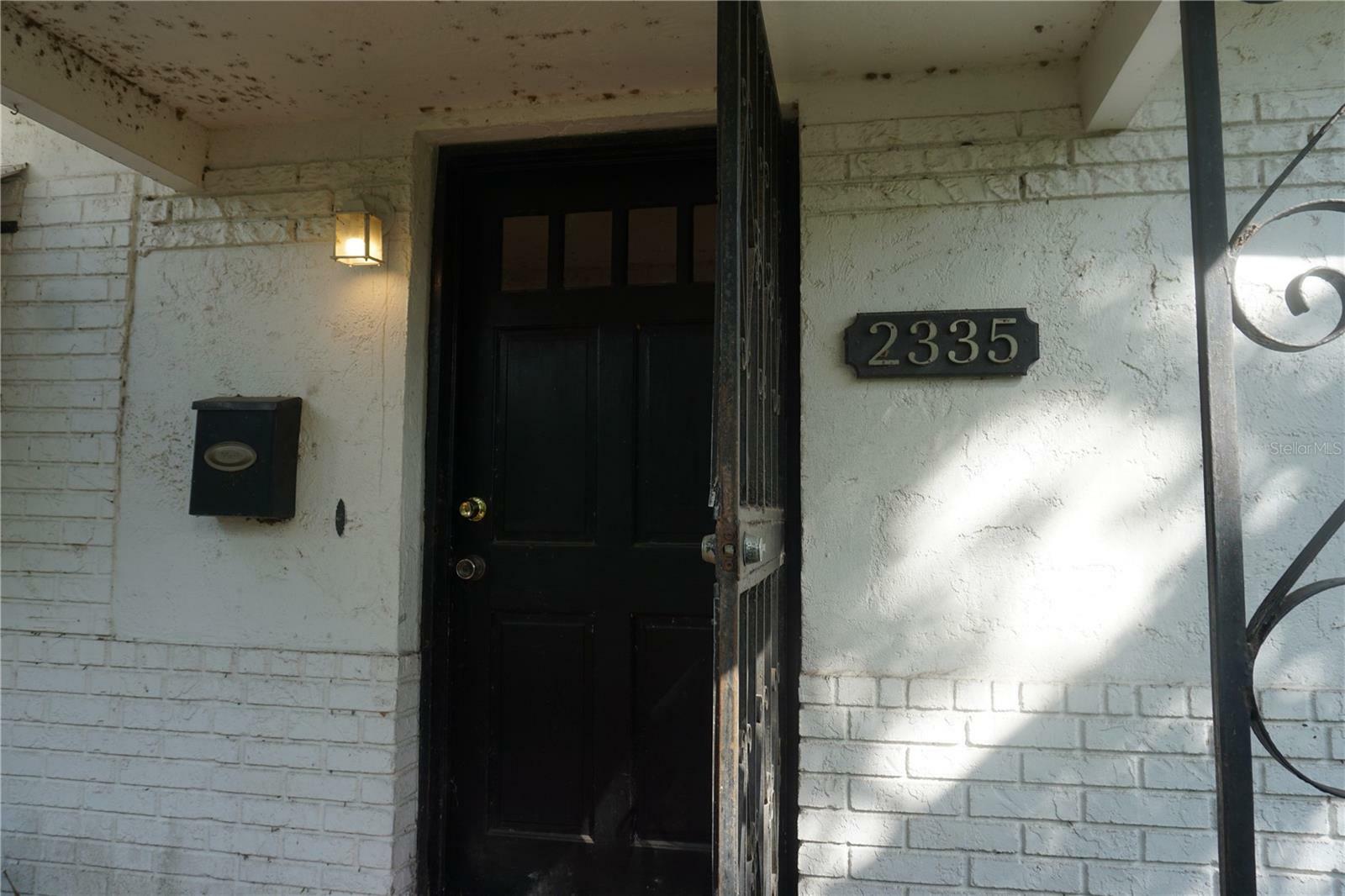 Property Photo: 2335 Murilla Way S FL 33712