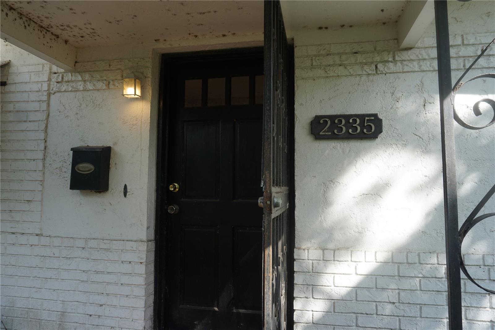 Property Photo: 2335 Murilla Way S FL 33712