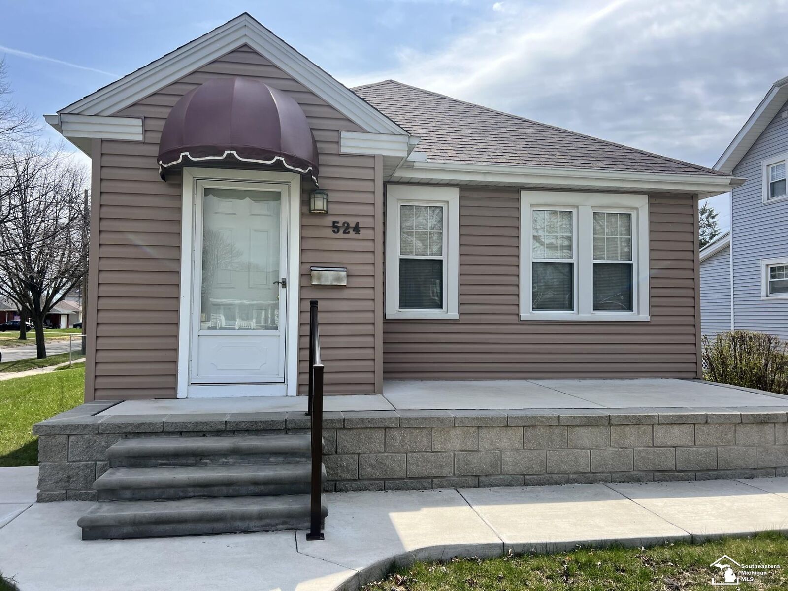 Property Photo:  524 Scottwood Avenue  MI 48162 