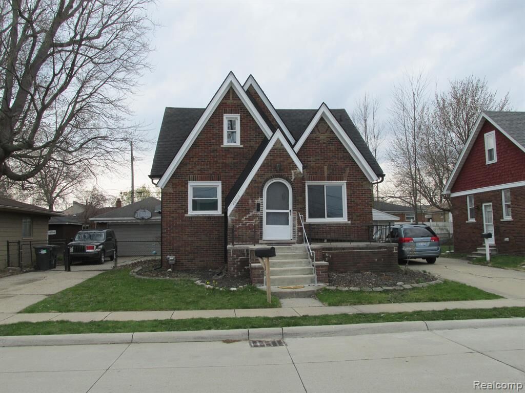 Property Photo: 23008 Pleasant Street MI 48080 3446