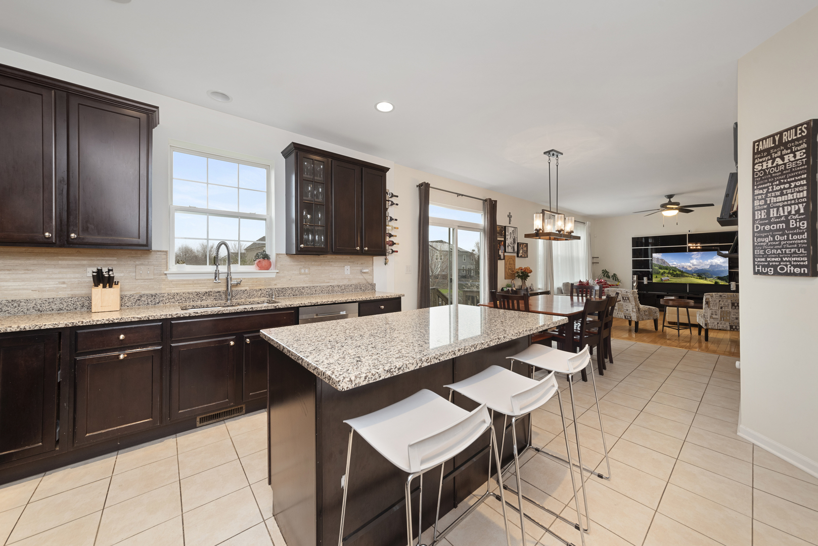 Property Photo: 3085 Wickenden Avenue IL 60124