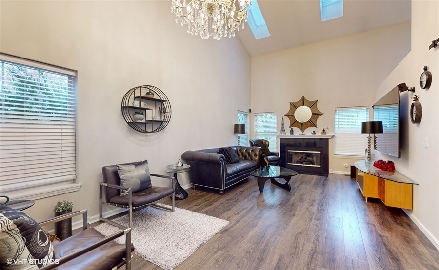 Property Photo: 1751 Leeds Court IL 60060