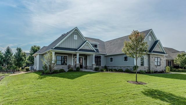 Property Photo: 545 Quail Street IL 60542
