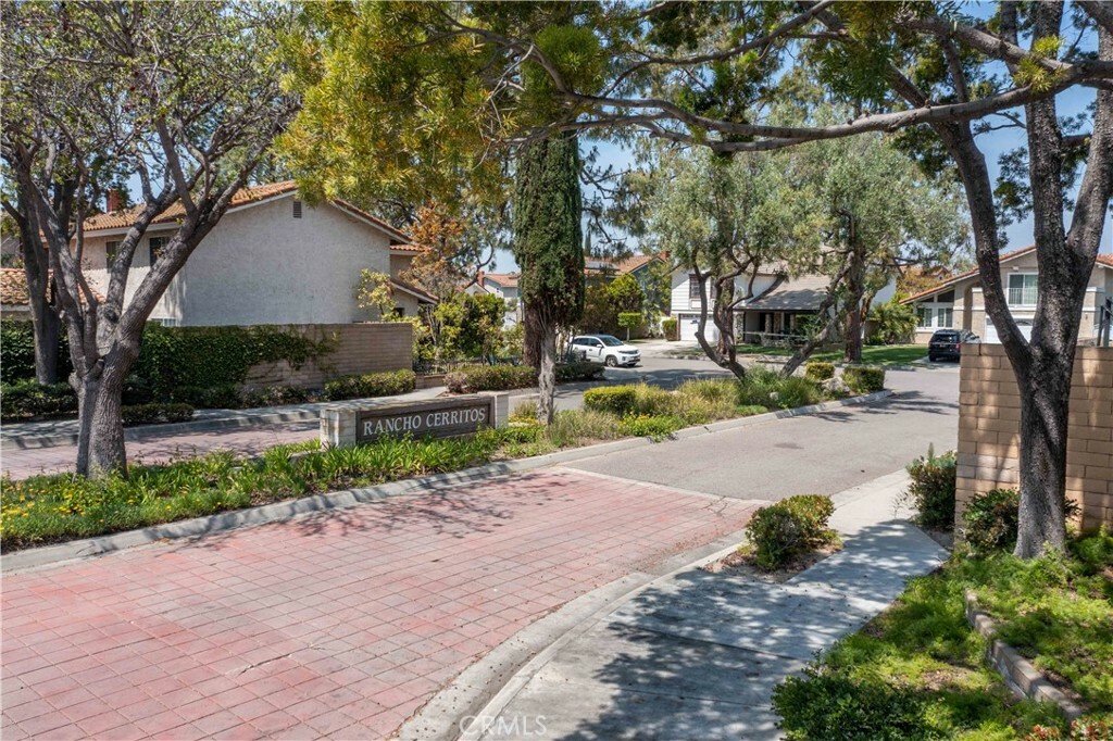 Property Photo:  11725 Concord Street  CA 90703 