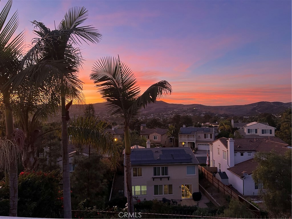 Property Photo:  4505 Cresta Babia  CA 92673 