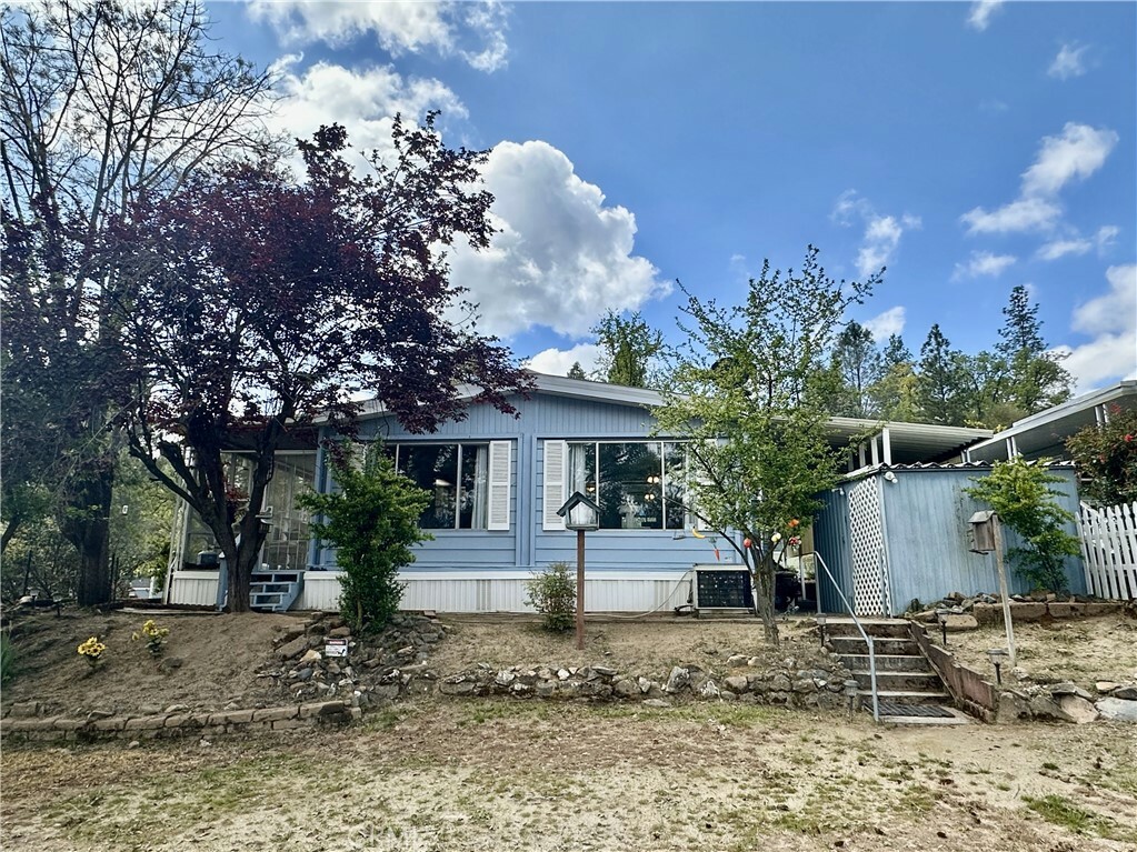 Property Photo: 39678 Road 425B 16 CA 93644