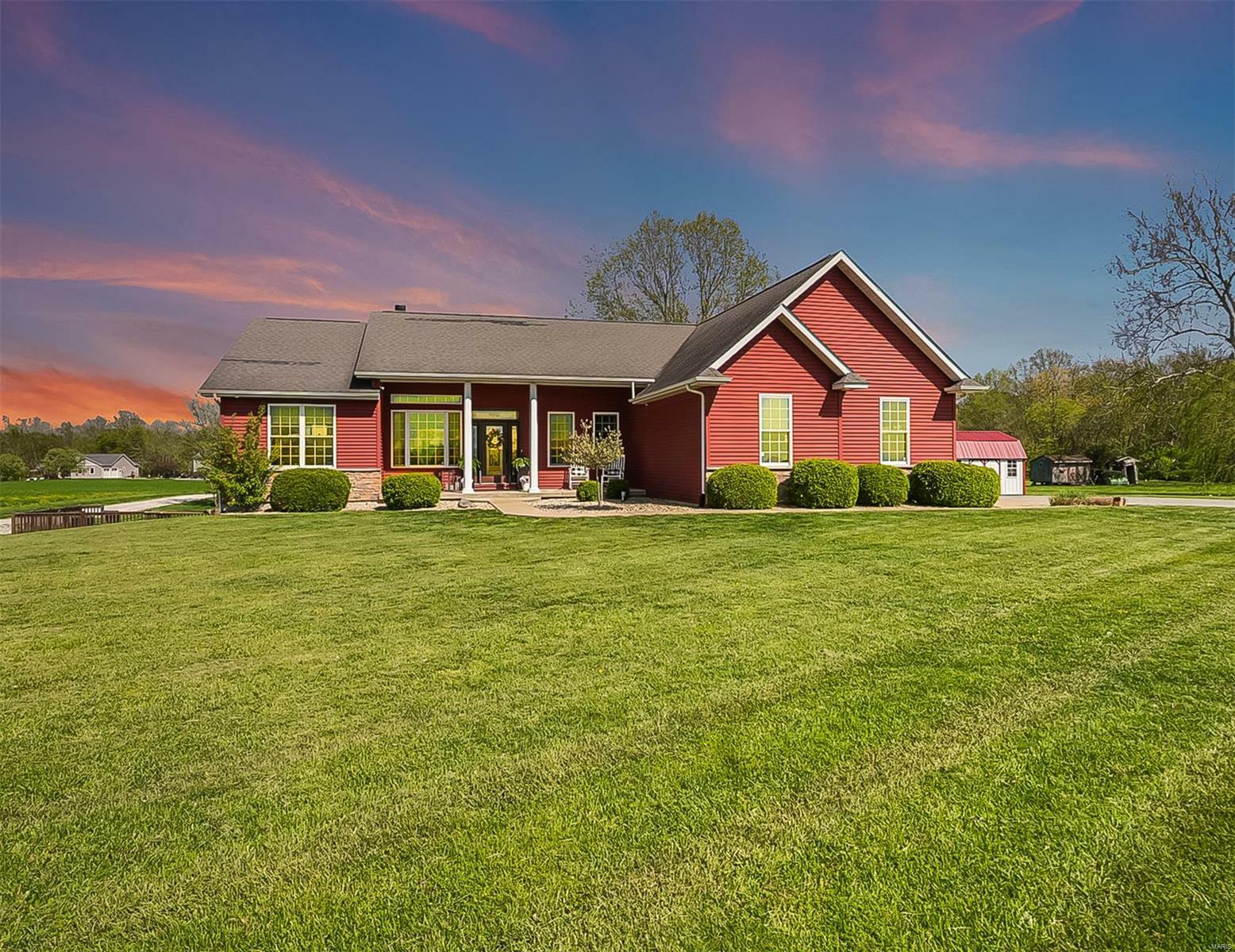 Property Photo: 9120 Rezy Road IL 62088