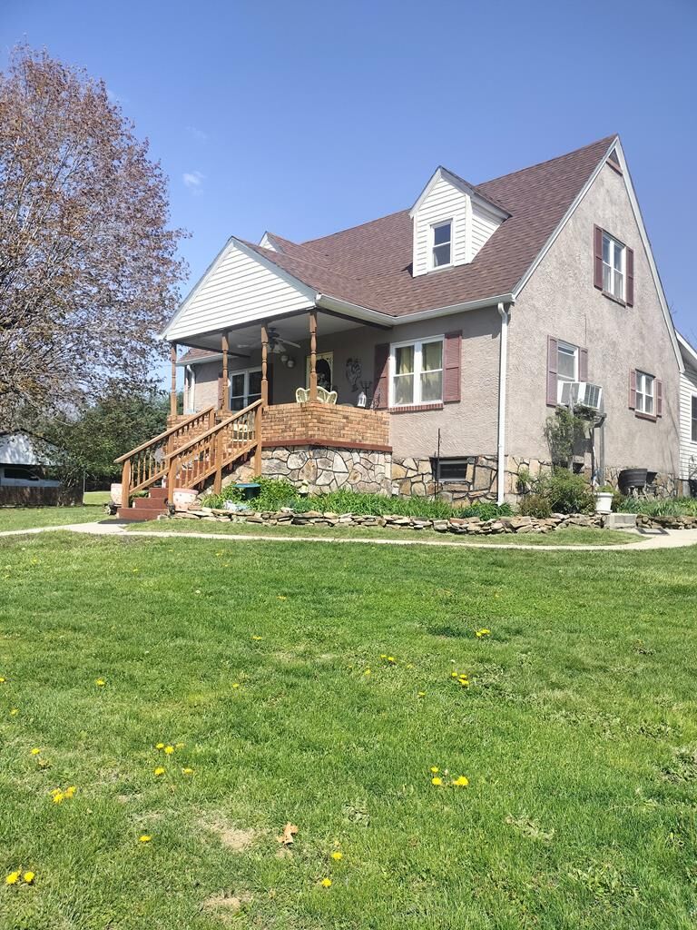 Property Photo:  905 Old Oakvale Road  WV 24740 