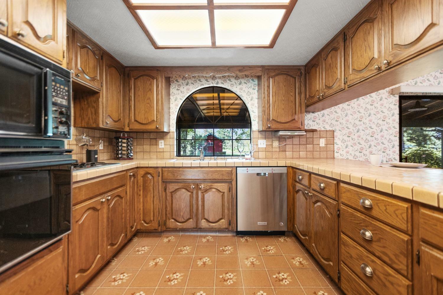 Property Photo: 9659 Sheldon Road CA 95624