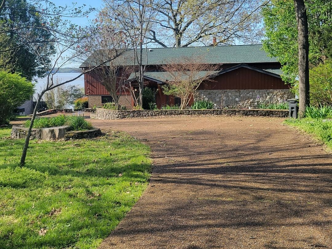 Property Photo: 1203 Shoreside Drive TN 37075