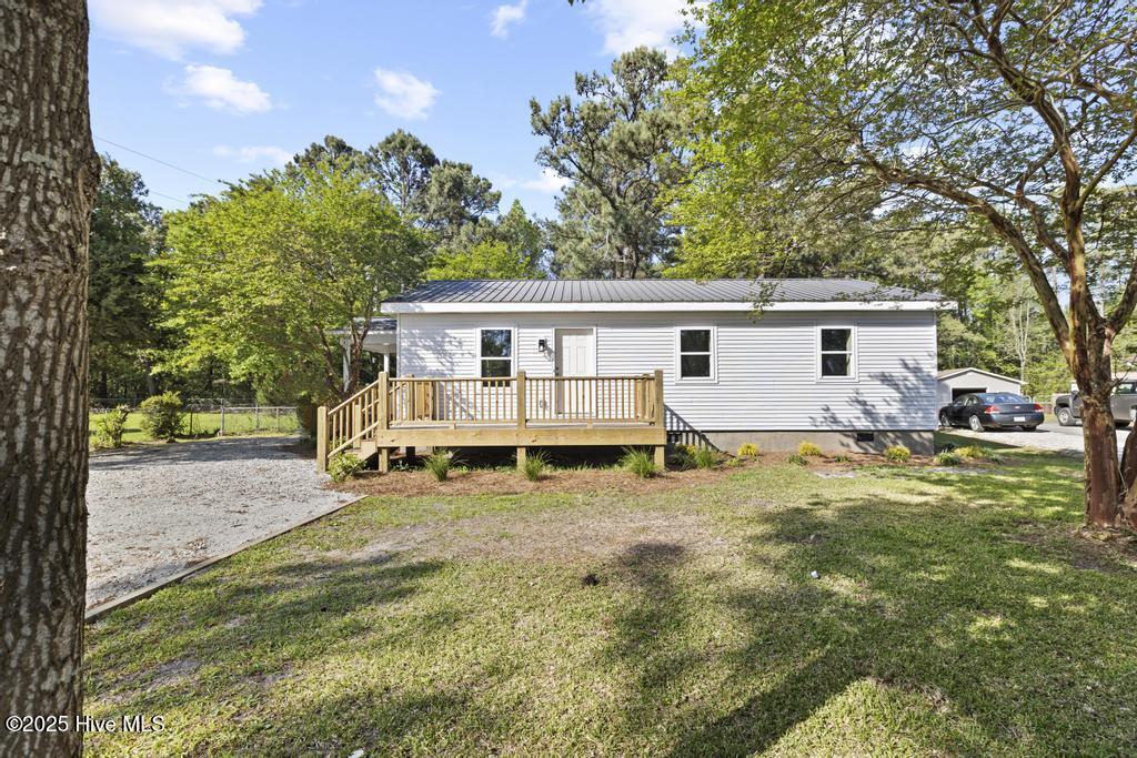 Property Photo: 1510 Nc Hwy 210 W NC 28443