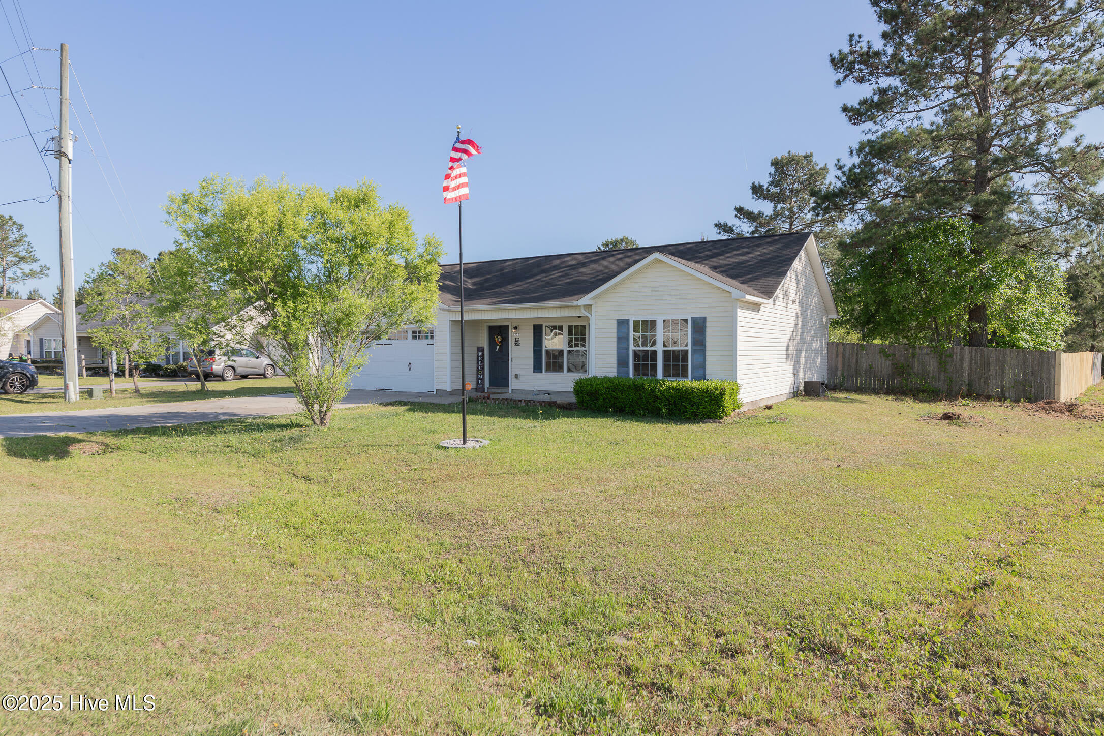 Property Photo: 516 Cherry Blossom Lane NC 28574