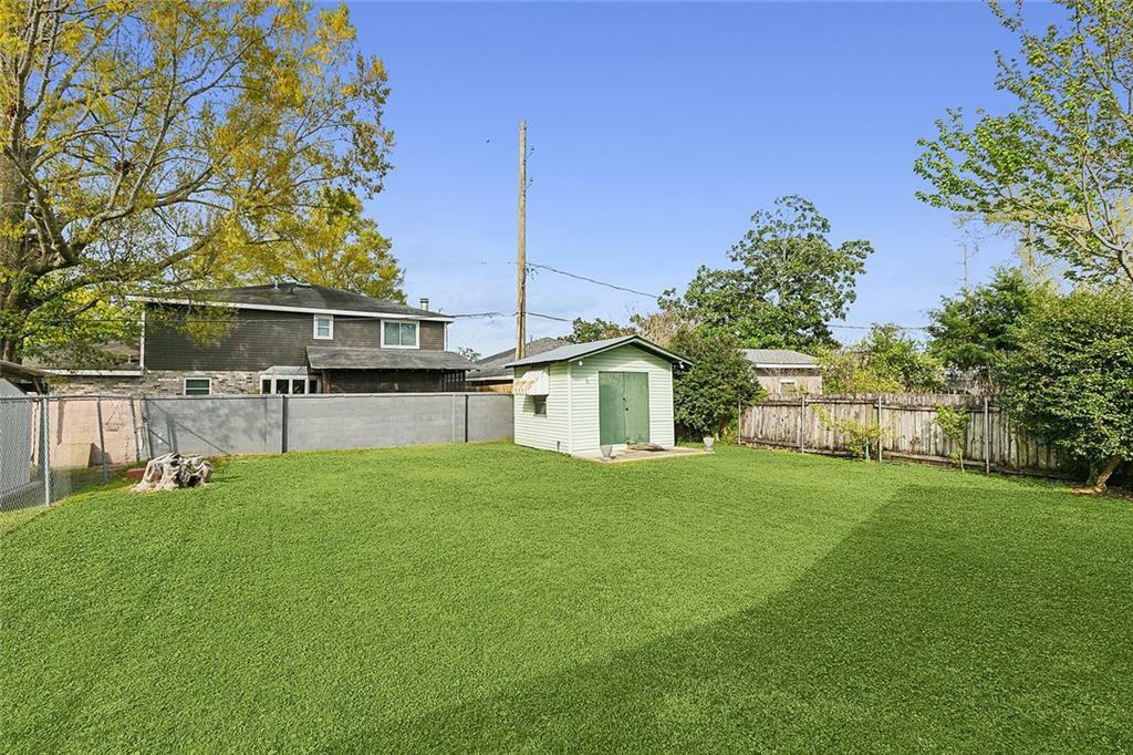 Property Photo: 8335 Huntley Lane LA 70123
