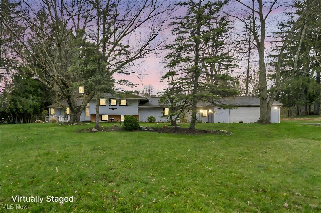 Property Photo: 17759 S Meadowpark Drive OH 44146