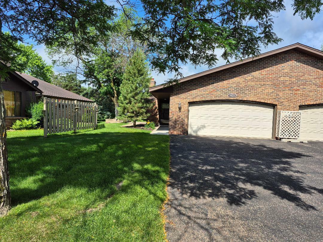 Property Photo: 1021 Yuma Lane N MN 55447