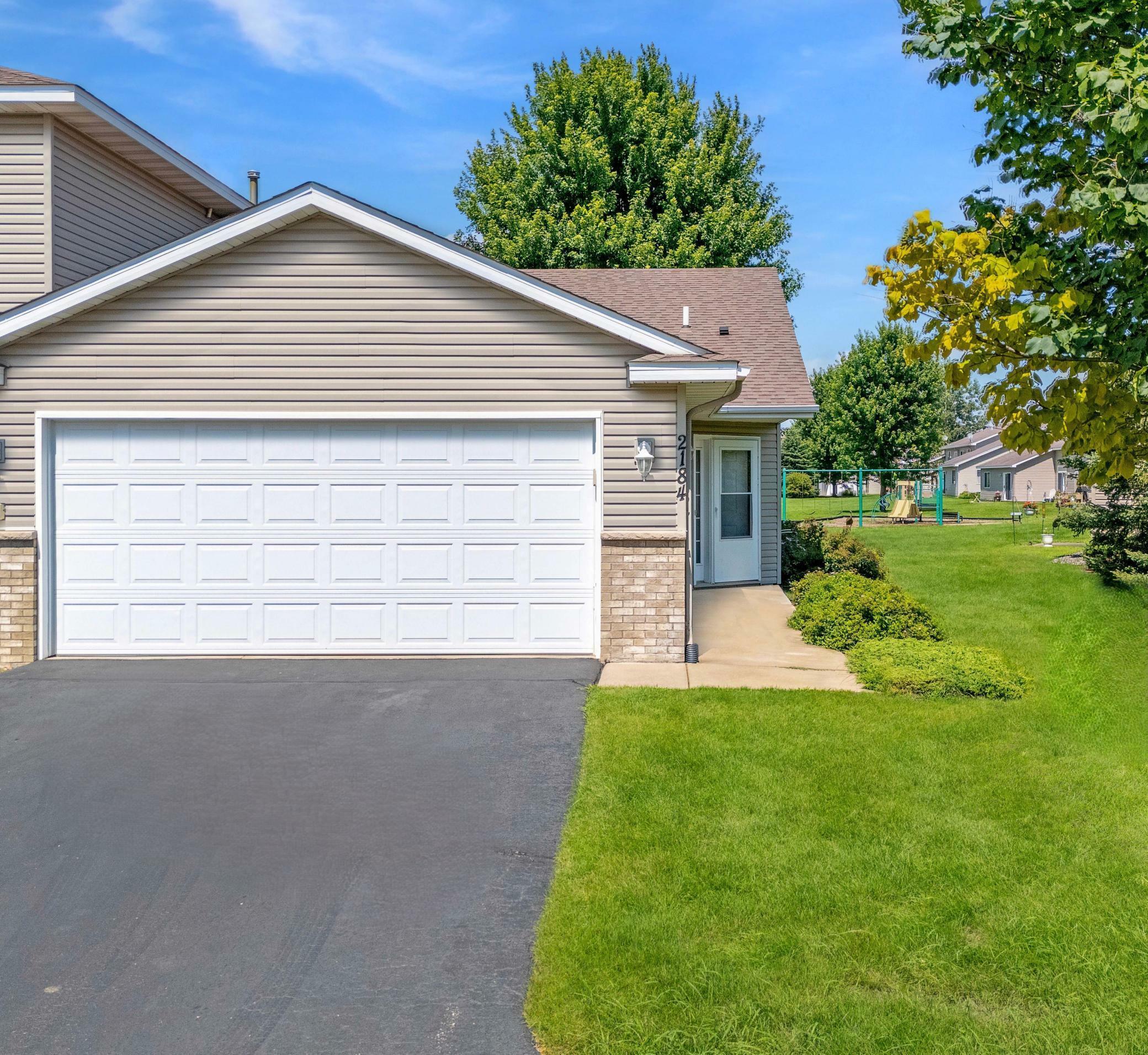 Property Photo: 2184 Cleveland Way S MN 55008