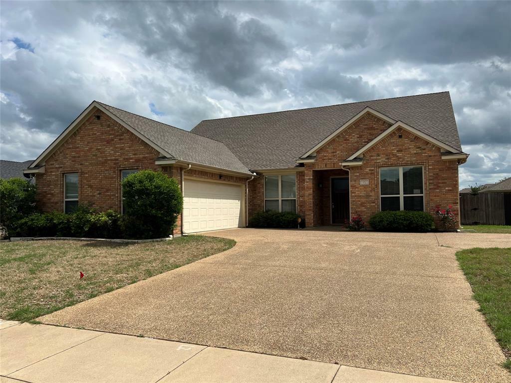 Property Photo: 332 Choctaw Trail TX 75165
