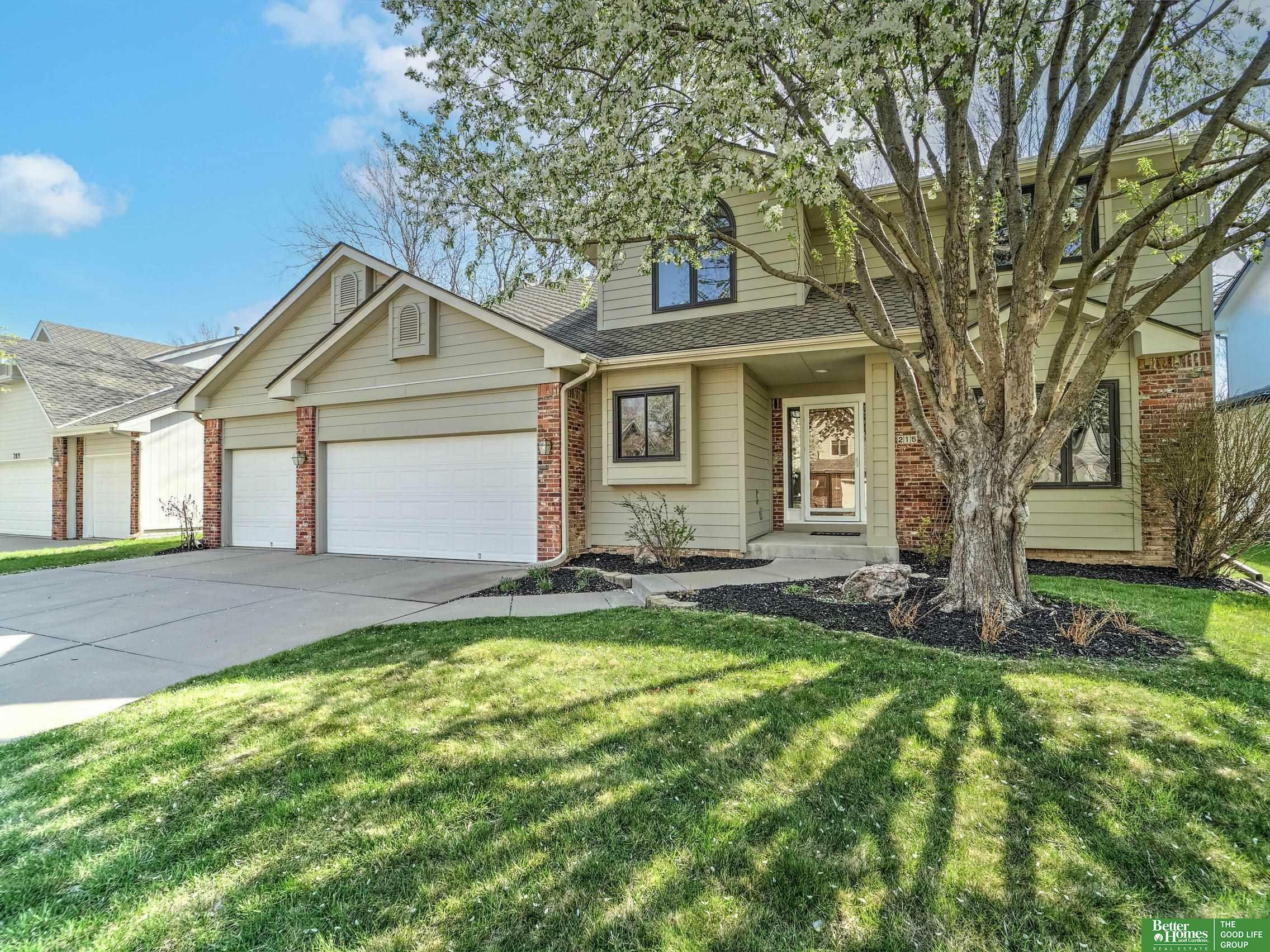 Property Photo: 215 S 163 Street NE 68118