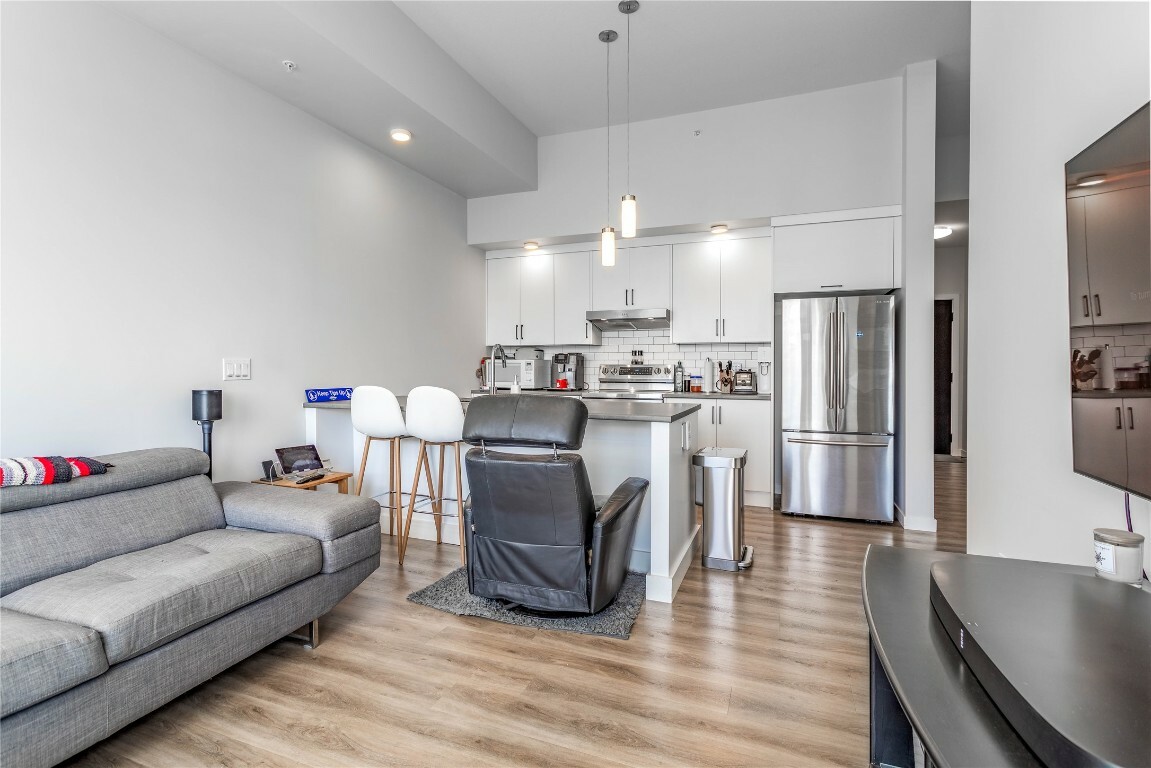 1215 St Paul Street 606  Kelowna BC V1Y 2C7 photo